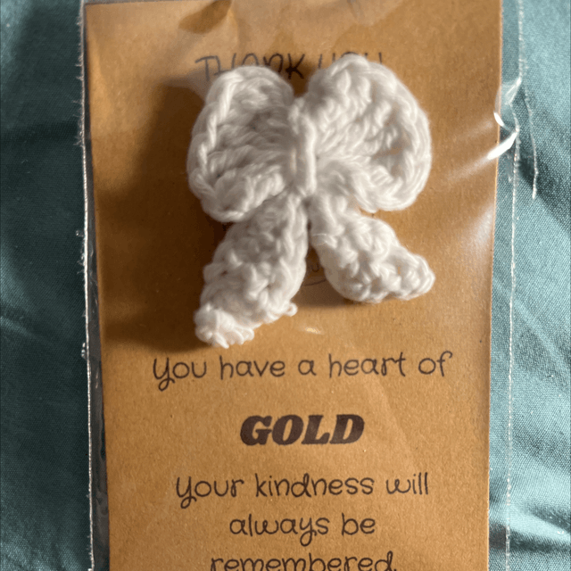 Heart of gold Thank You pin brooch