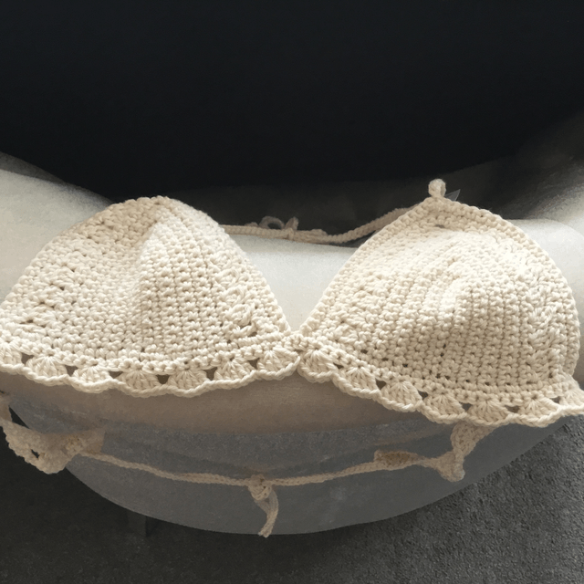 Bikini top cream small 28' to 34' A/B cup