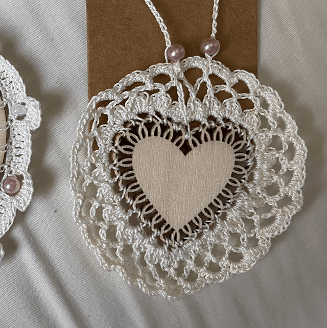 Hearts Hanging Small Random Available