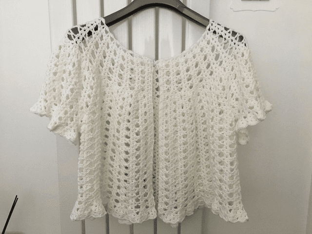 Cardigan Size 18-22 Off White